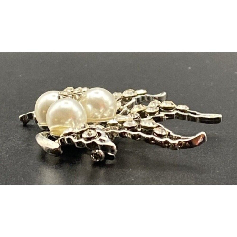 Crystal Bridal Brooch Pin Faux Pearl Silver Tone Filigree Leaves Prom Pageant 2" - Picture 9 of 9